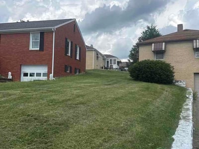 Lawn Care service in Irwin, 15642