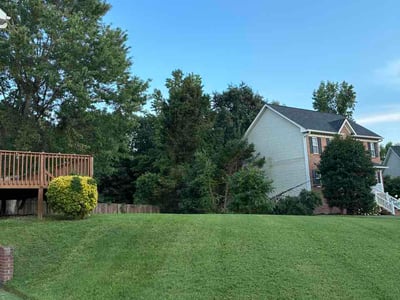 Lawn Care service in Clemmons, 27012