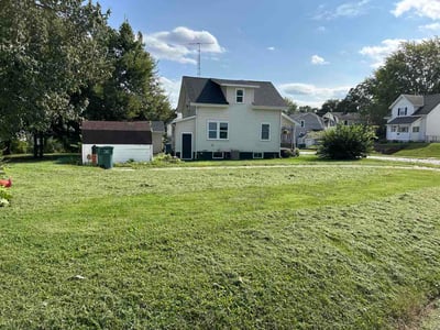 Lawn Care service in Muncie, 47305