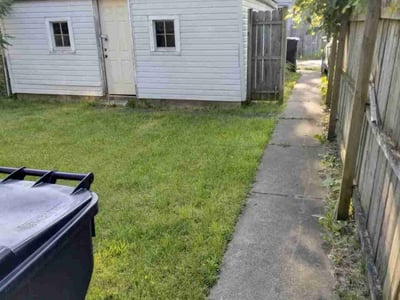Lawn Care service in Schaumburg, 60194