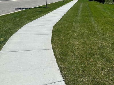 Lawn Care service in Wheaton, 60187