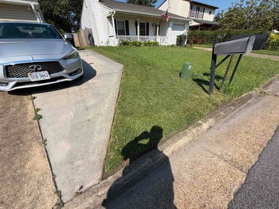 Lawn Care service in Harrisonburg, 22802