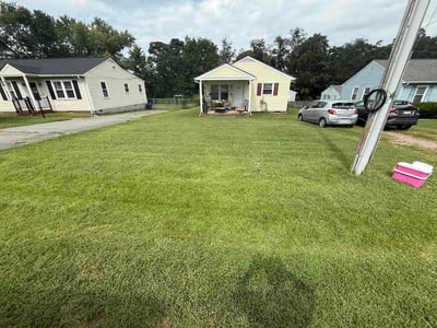 Lawn Care service in Mechanicsville, 23111