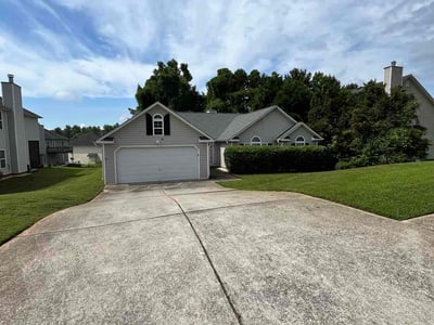 Lawn Care service in Douglasville, 30134