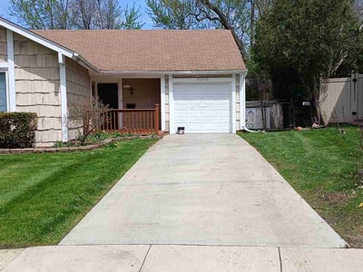 Lawn Care service in Hanover Park, 60133