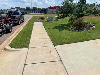 Lawn Care service in Hazel Green, 35750