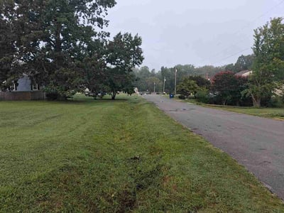 Lawn Care service in Hopewell, 23860