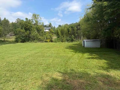 Lawn Care service in Weaverville, 28787