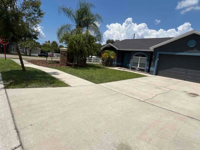 Lawn Care service in Gibsonton, 33534