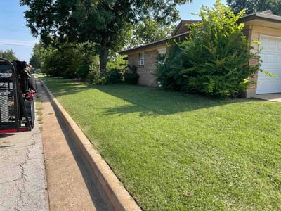 Lawn Care service in Mustang, 73064