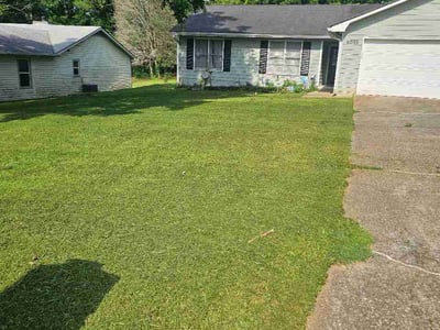 Lawn Care service in Rex, 30273