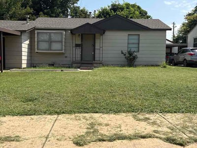 Lawn Care service in Warr Acres, 73179