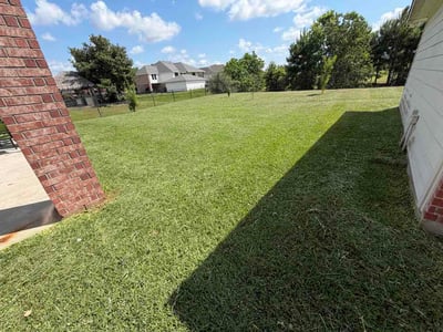 Lawn Care service in Tomball, 77375