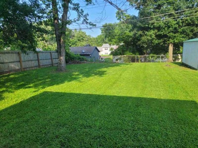 Lawn Care service in Columbia, 65201
