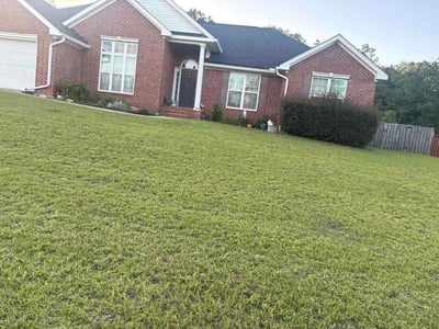 Lawn Care service in Augusta, 04330