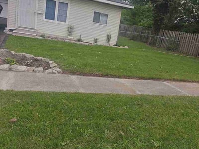 Lawn Care service in Battle Creek, 49017