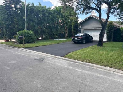 Lawn Care service in Sunrise, 33322
