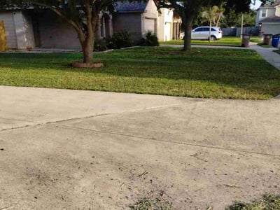 Lawn Care service in Edinburg, 78539