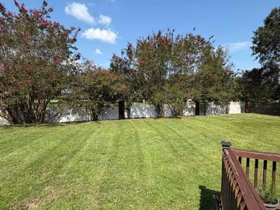 Lawn Care service in Cantonment, 32533