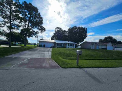 Lawn Care service in Palm City, 34990