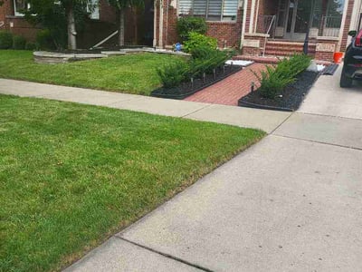 Lawn Care service in Dearborn, 48126