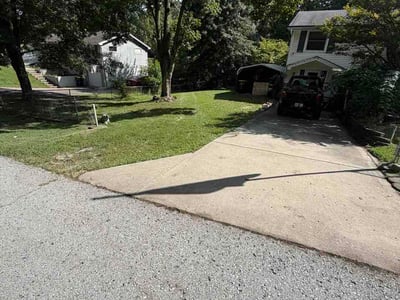 Lawn Care service in Parkville, 64152