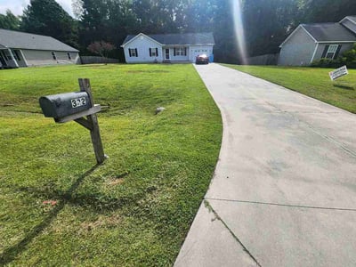 Lawn Care service in Supply, 28462
