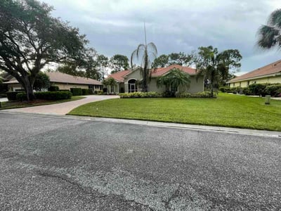 Lawn Care service in Lehigh Acres, 33972