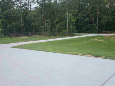 Lawn Care service in Weatherford, 76086