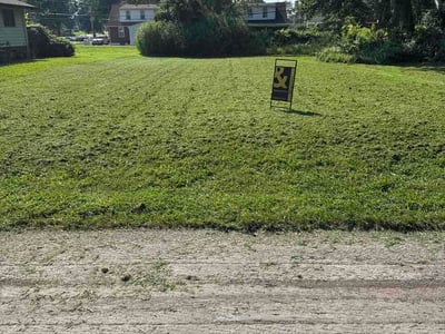 Lawn Care service in Fenton, 63026