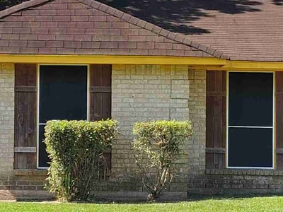 Lawn Care service in Dickinson, 77539