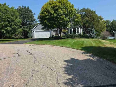 Lawn Care service in Eagan, 55123