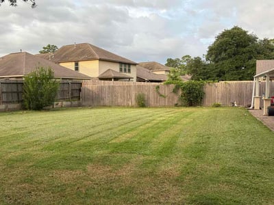 Lawn Care service in Holden, 01520
