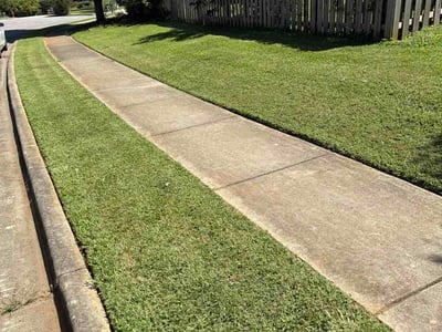 Lawn Care service in Madison, 35758