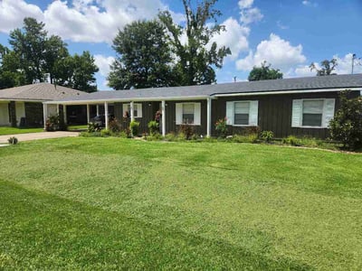 Lawn Care service in Lake Charles, 70601