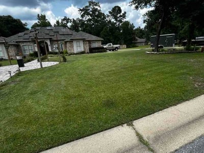 Lawn Care service in Miramar Beach, 32550