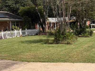 Lawn Care service in Fort Walton Beach, 32548