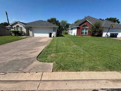 Lawn Care service in College Station, 77840