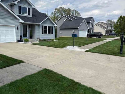 Lawn Care service in Valparaiso, 46383