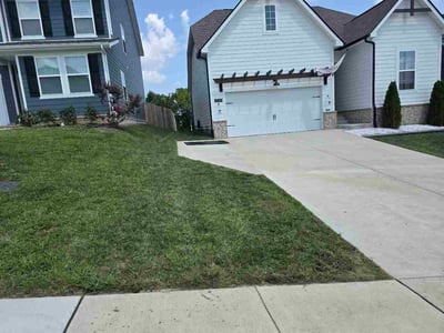 Lawn Care service in Woodbury, 37190
