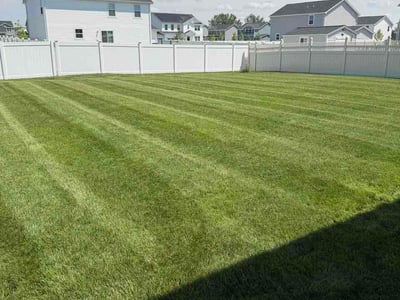 Lawn Care service in Batavia, 60510