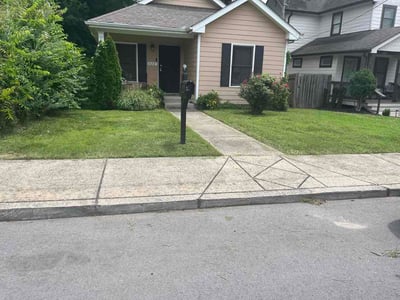 Lawn Care service in Westmoreland, 37186