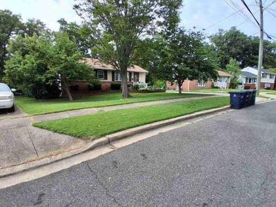 Lawn Care service in Oxon Hill, 20745