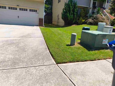 Lawn Care service in Escondido, 92025
