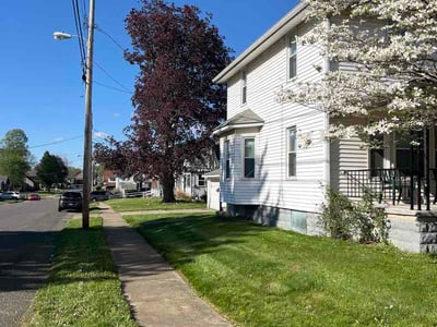 Lawn Care service in Canton, 44702