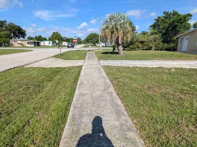 Lawn Care service in Port Orange, 32127