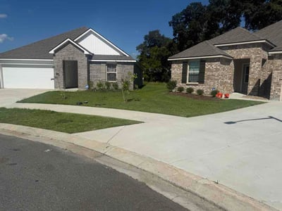 Lawn Care service in Lafayette, 70501