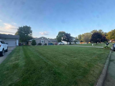 Lawn Care service in Sheboygan, 53081
