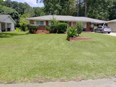 Lawn Care service in Bluefield, 24701