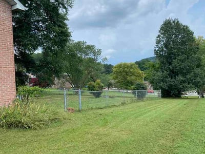 Lawn Care service in Harriman, 37748